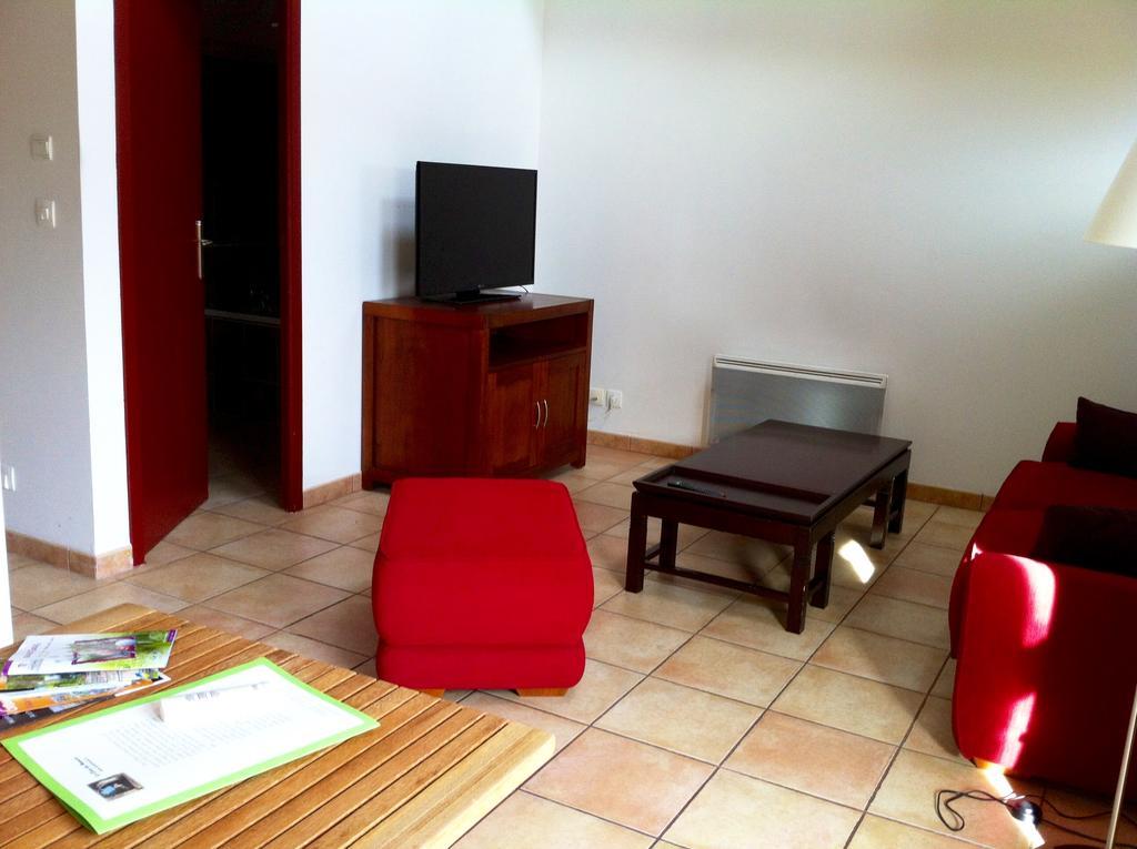 Residences Le Clos Du Manoir - Self Cooking Gauciel Экстерьер фото